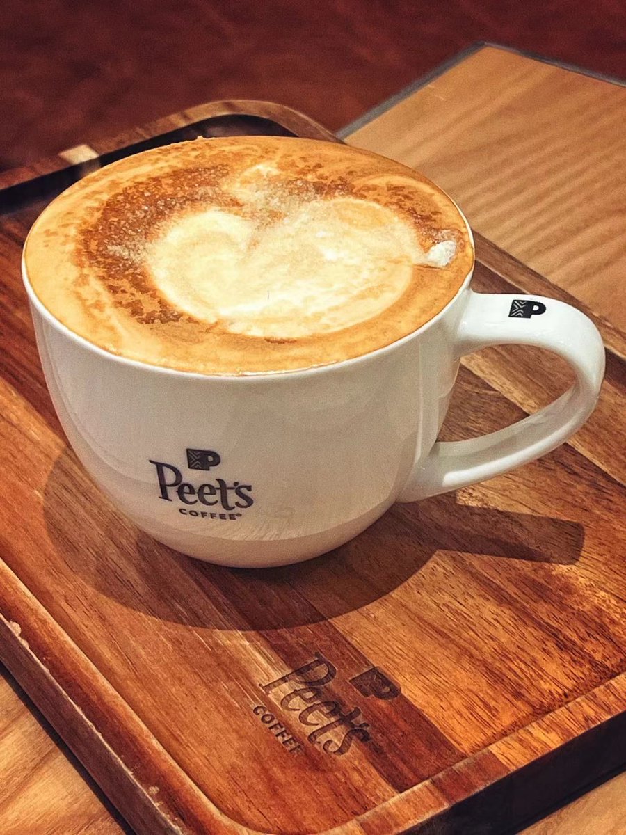 The Social Echo tweet media