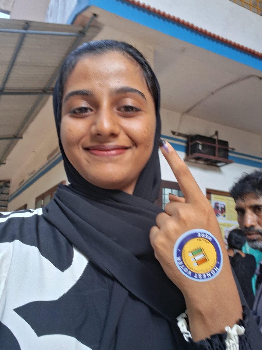 CollectorDeoPdy's tweet photo. Mahe Votes! Honest Voters in Mahe cast their votes on 09.04.2026, performing their duty towards the nation zealously.
#MaheVotes #PollDay2026 #GEPLA2026 #HonestVoters #ProudVoter #VoteForNation https://t.co/P5ORYA2itB