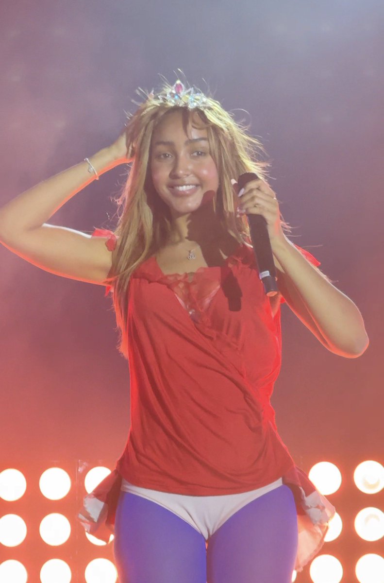 untouchedXOXO's tweet photo. Pinkpantheress people princess in Mexico
Photos taken by me  <3 https://t.co/oVC1OcKiR4