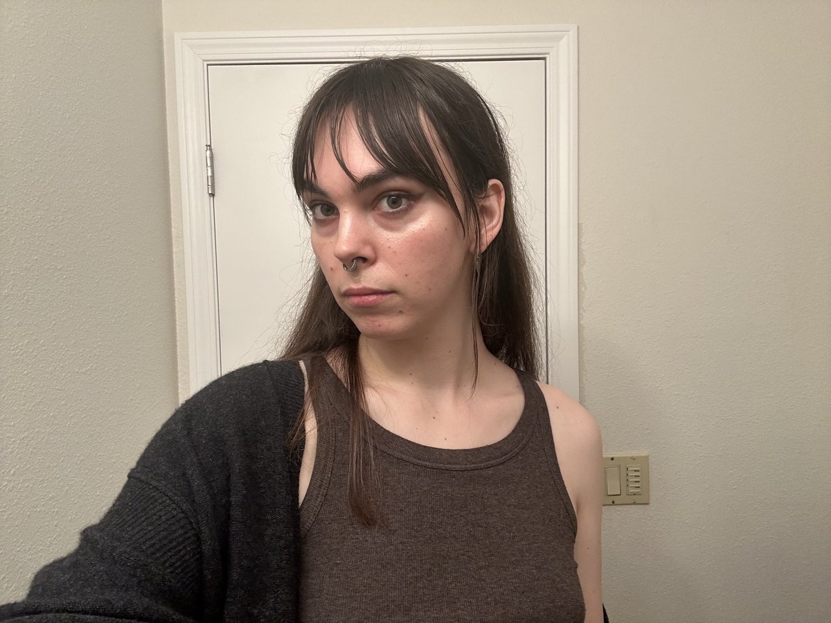 Brynn aka Lop tweet media