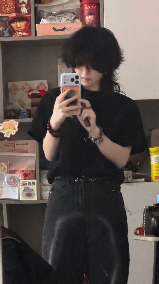huggy007iss's tweet image. 啥时候有人能让我一听到她说话就湿湿的🥹#le #wlw #ttl