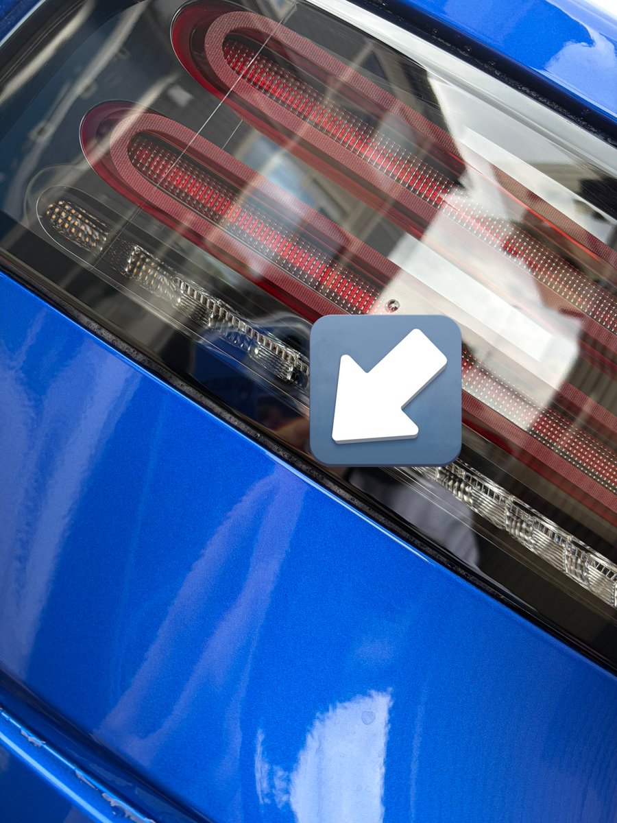 みーこ tweet media