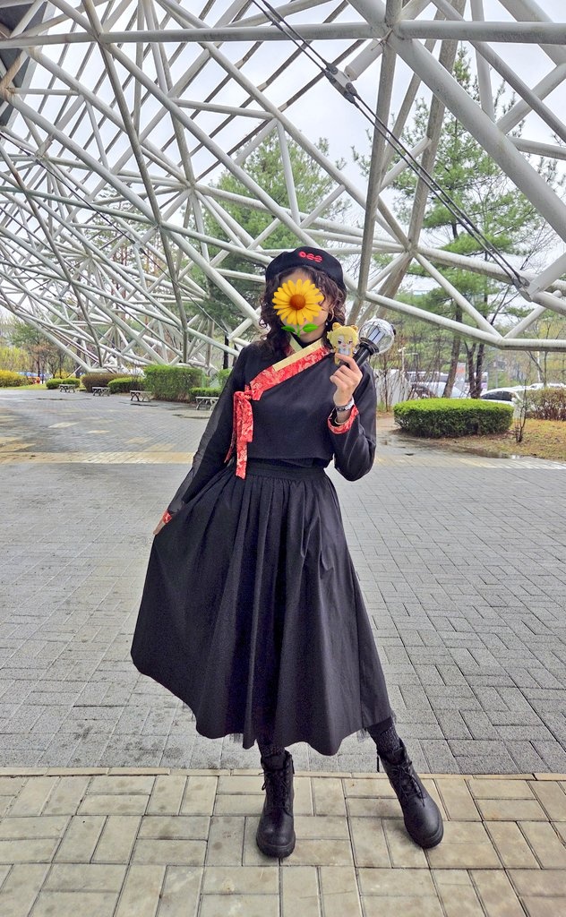 jeni 🌻🌷 tweet media