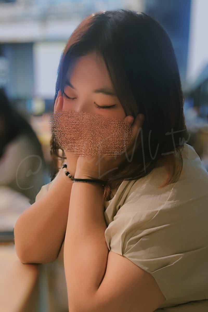 累到⋯最近是工作奴隸模式
好想要下班回家就有個人可以抱抱貼貼

但我單身ヽ(；▽；)ノ https://t.co/oVZvtb9ZWo