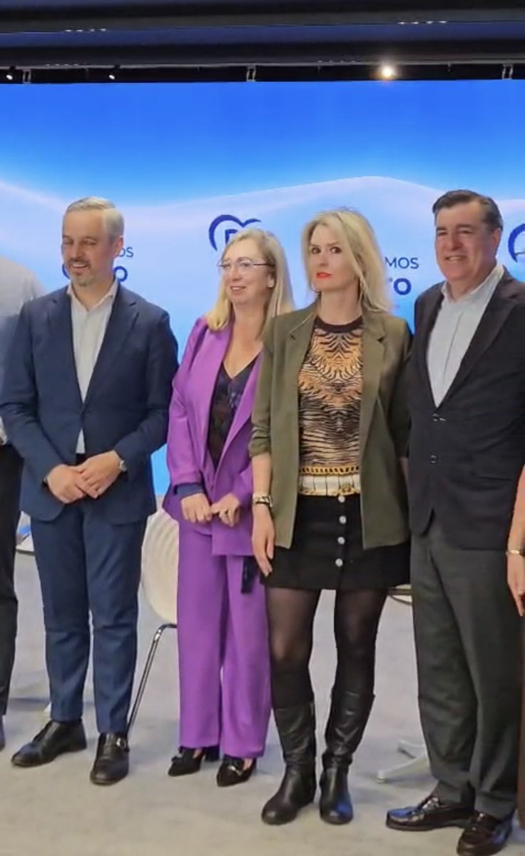 María Estévez tweet media