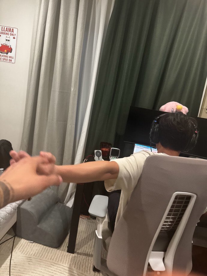 Chaos thingy in Studio.
.
.
.