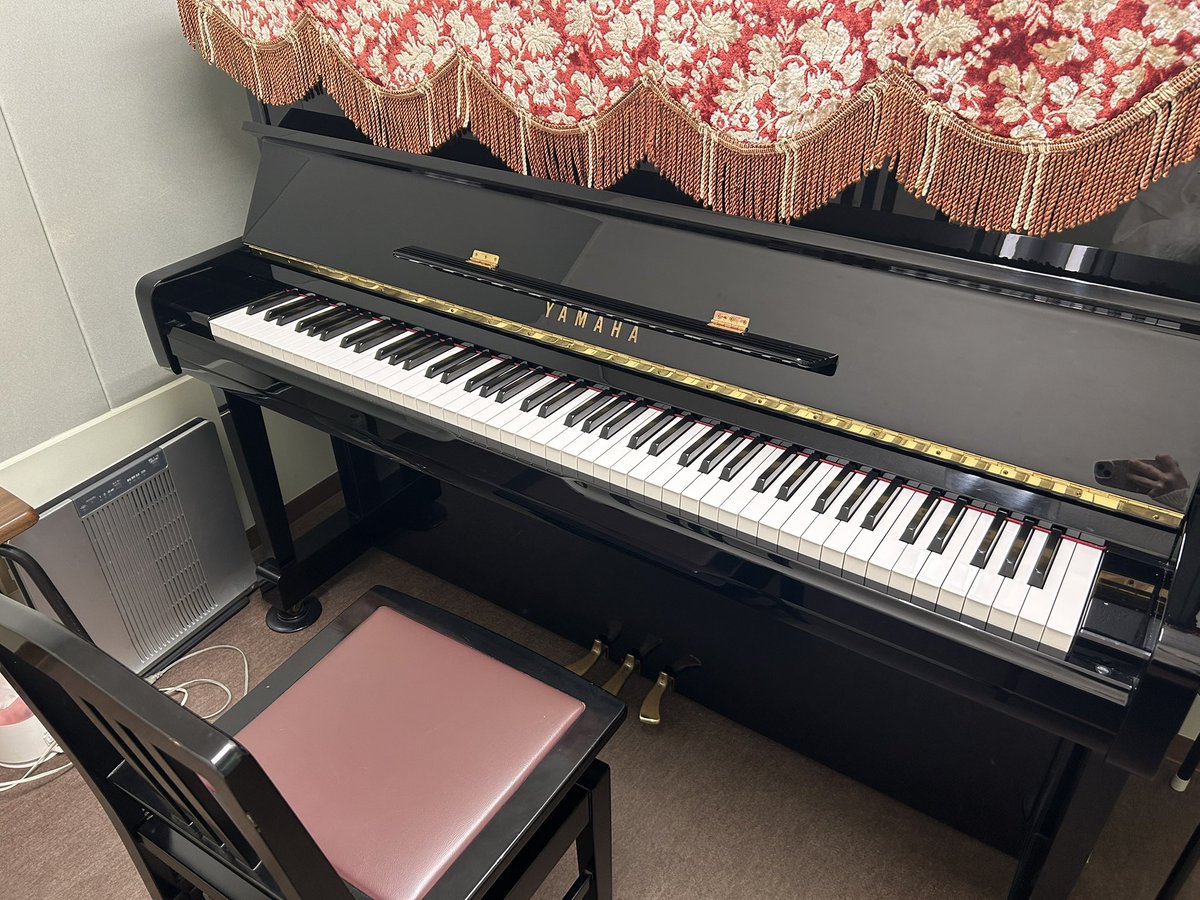 レッスンで使っているピアノです? それぞれのペースで、音楽を 