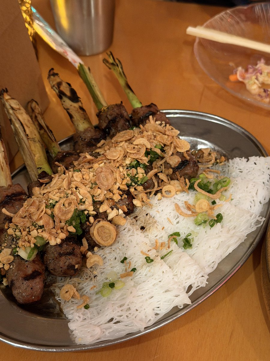 Victoria tweet media