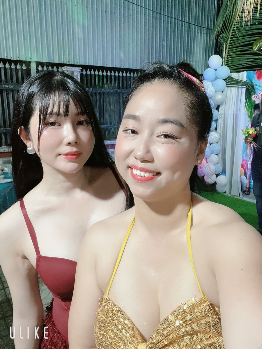 Cẩm Hồng tweet media