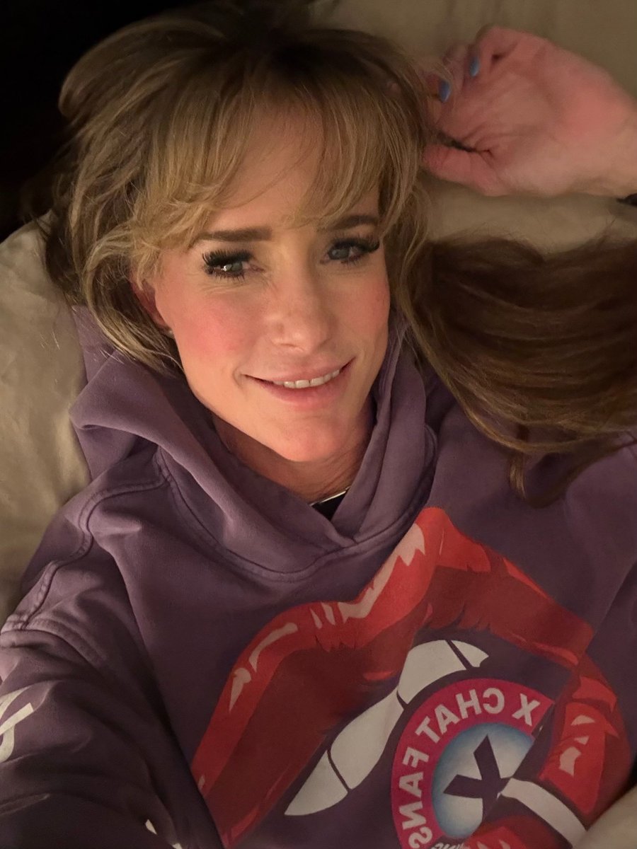 Sofie Marie 👙 tweet media