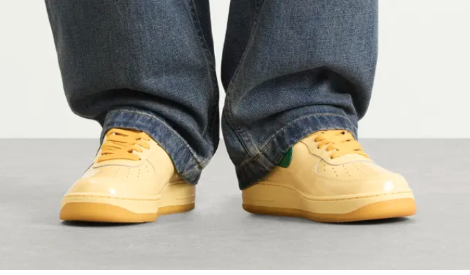 JustFreshKicks tweet media