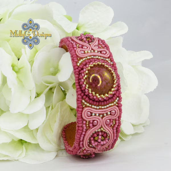 MollyG Designs tweet media