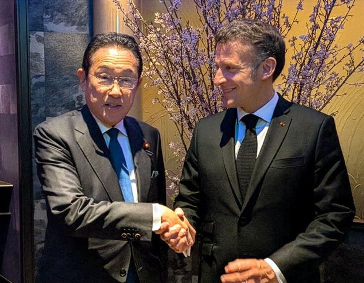 Tanakaseiji14's tweet photo. 岸田文雄元首相「再登板へ？」動き活発化　マクロン大統領と会談、バラエティー番組で自虐ネタ

再登板？
ふざけんな！ https://t.co/iX6waCMYb4