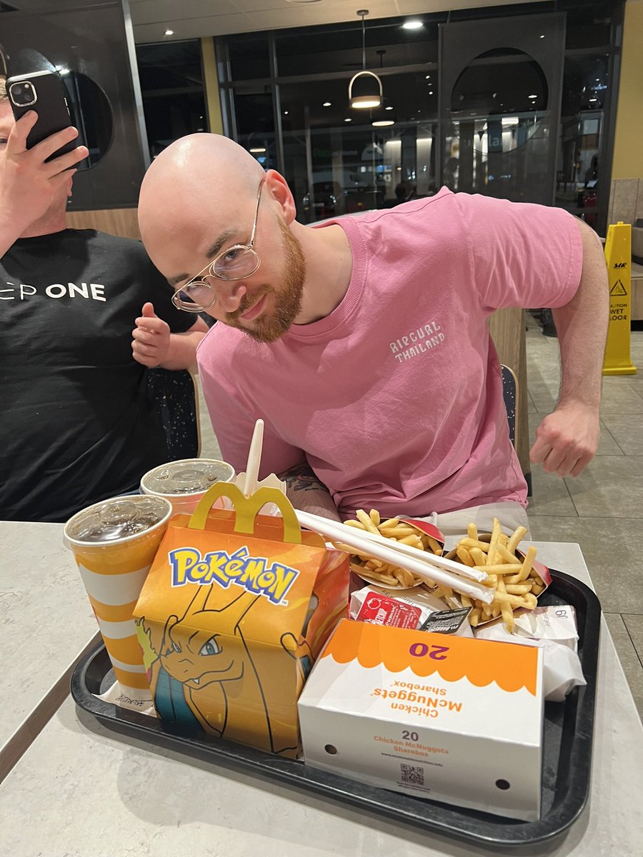 GingePoker tweet media