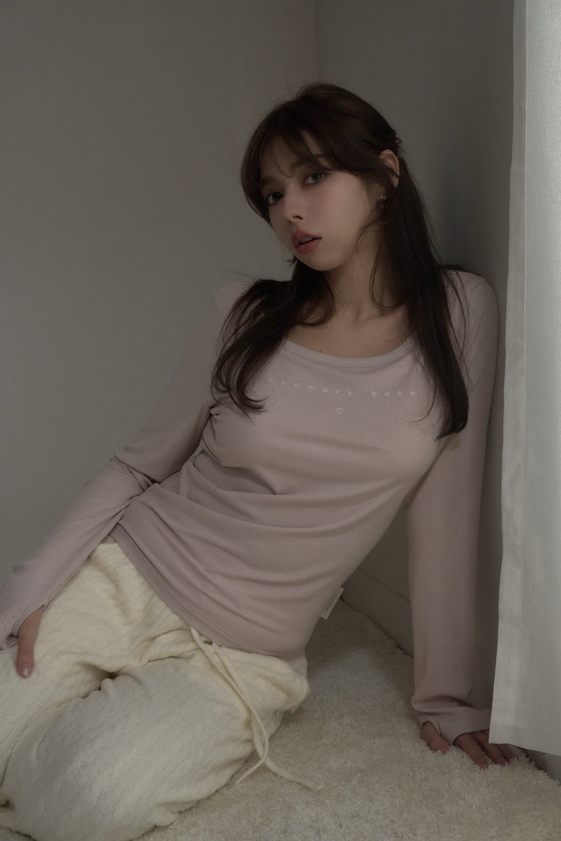 ANDMARY BEBE My bebe logo tops アイボリー My bebe logo tops color ivory/pink beige ¥7700-tax in しなやかな