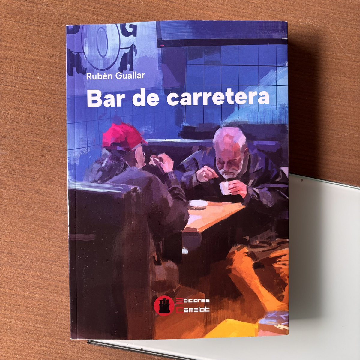 lucasfh1976's tweet image. #anewdayhascome #comienzaunnuevodía Leyendo “Bar de carretera” de @rubenguallar
