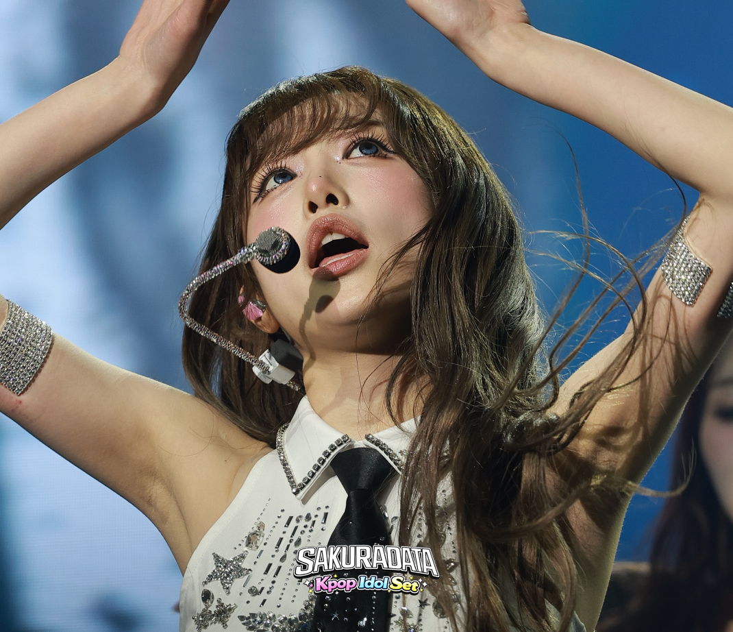 SAKURADATASHOP's tweet photo. 2026 YENA LIVE TOUR [So Near Yet So Far, Another Wo2ld!] In Seoul

#IZONE #아이즈원 #Yena #예나 #최예나 https://t.co/Li9gG5MhTP