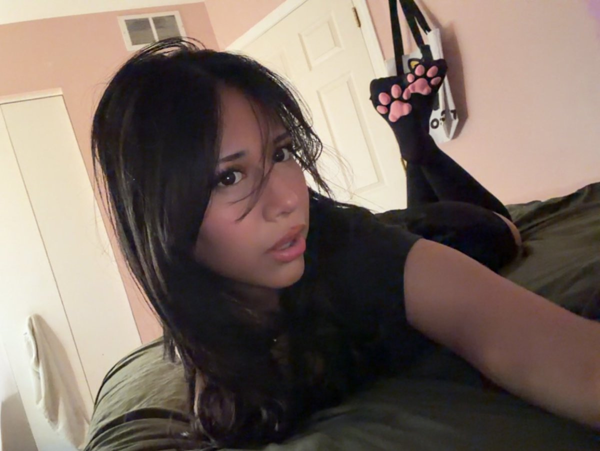 𝖿𝗋𝗈𝗌𝗍𝖾𝖽 tweet media