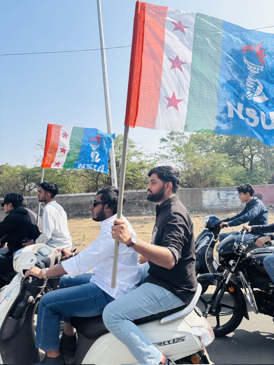 વિશ્વના સૌથી મોટા છાત્રસંગઠન <a href="/nsui/">NSUI</a> ના સ્થાપના દિવસ પર કોંગ્રેસના તમામ કાર્યકર્તાઓને ખુબ ખુબ શુભેચ્છાઓ.💐હું પણ આજ સંગઠનનો હિસ્સો બની મારવાડી યુનિર્વસીટીના ઉપપ્રમુખના હોદા પર રહી ચુક્યો છું.   <a href="/INCGujarat/">Gujarat Congress</a>
<a href="/IYC/">Indian Youth Congress</a> <a href="/IYCGujarat/">Gujarat Youth Congress</a> <a href="/AmitChavdaINC/">Amit Chavda</a>
#nsuiindia