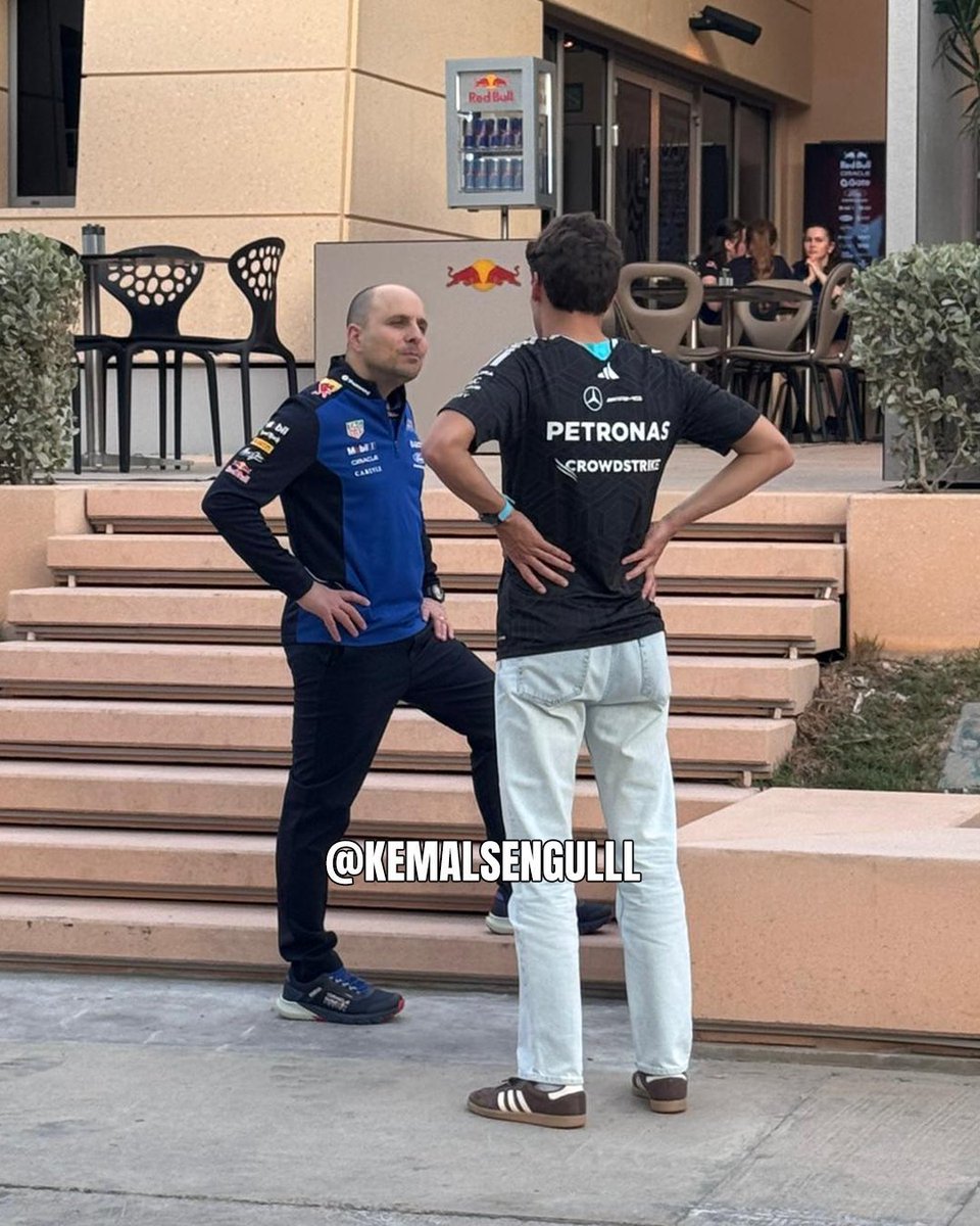 avrilthekween's tweet photo. George Russell getting all the gossip during Bahrain testing 🤭😂 https://t.co/hzac8EoBlA