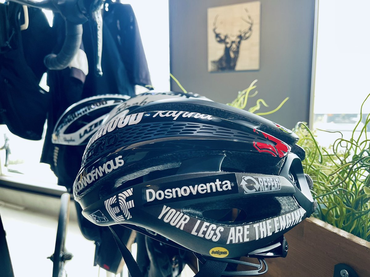 ラバルル【芸夢】 tweet media