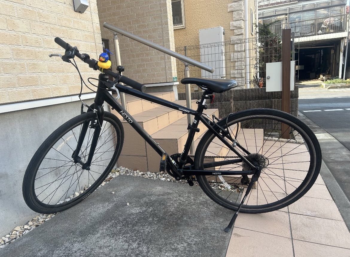 高円寺駅の駐輪場で盗まれちゃった。
犯人はわざわざPASMOで精算して盗んでいきました、、、。
警察には届けてますが見つかりません。
杉並区周辺にあるかもしれません。
もし見かけたり、お心当たりのある方、
連絡ください。