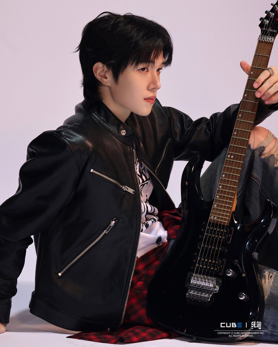 CUBE_SLAY's tweet image. [📸] SLAY (슬레이) '나타나 줘' Special Clip Behind Photo

🔗 youtu.be/g1JlVmMEebI

#SLAY #슬레이
#나타나줘