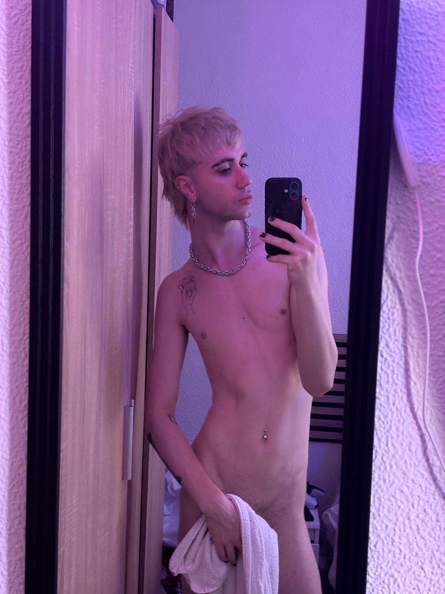 SkylerXcess tweet media