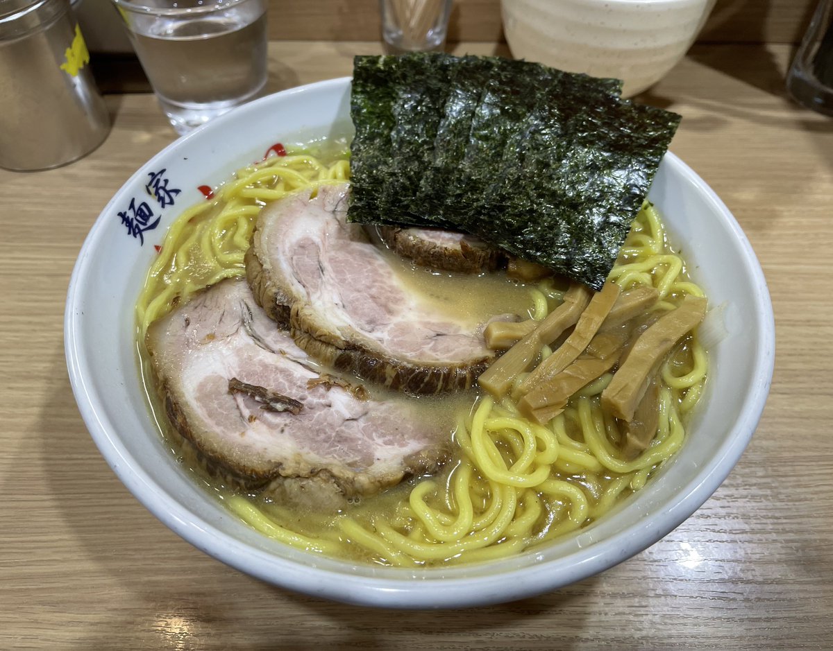 らートシ tweet media