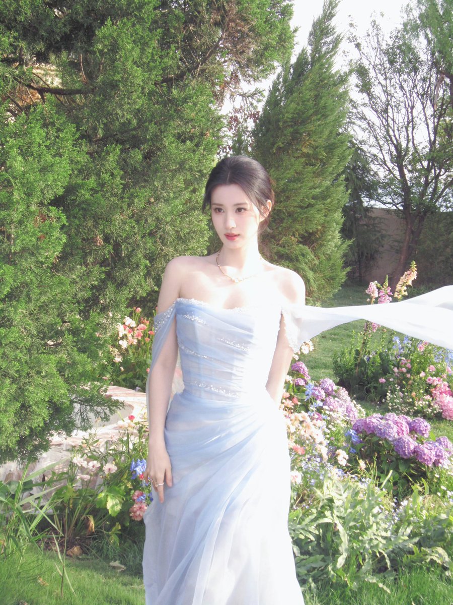 wangchuranfan's tweet photo. Wang Churan Xiaohongshu update Blue Blue Blue 王楚然小紅書Chuan話會 #王楚然 #王楚然北美後援會 #wangchuran #小紅書 #BlueBlueBlue https://t.co/BsoVgoQOKF