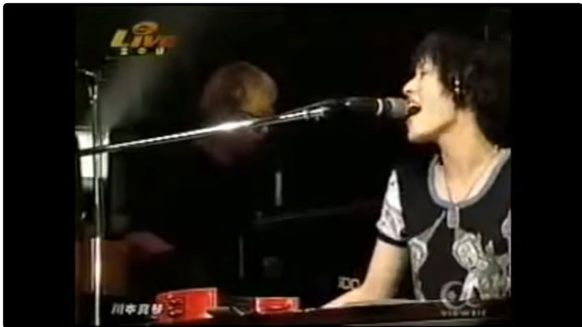 chibakoji's tweet photo. @mr_tundra 

川本真琴の1998年のツアーだそうだけど、後ろって柴田俊文さん？　ギターは佐橋さんだった。。

https://t.co/BcU9zY9qZz https://t.co/RVTq9PIOak