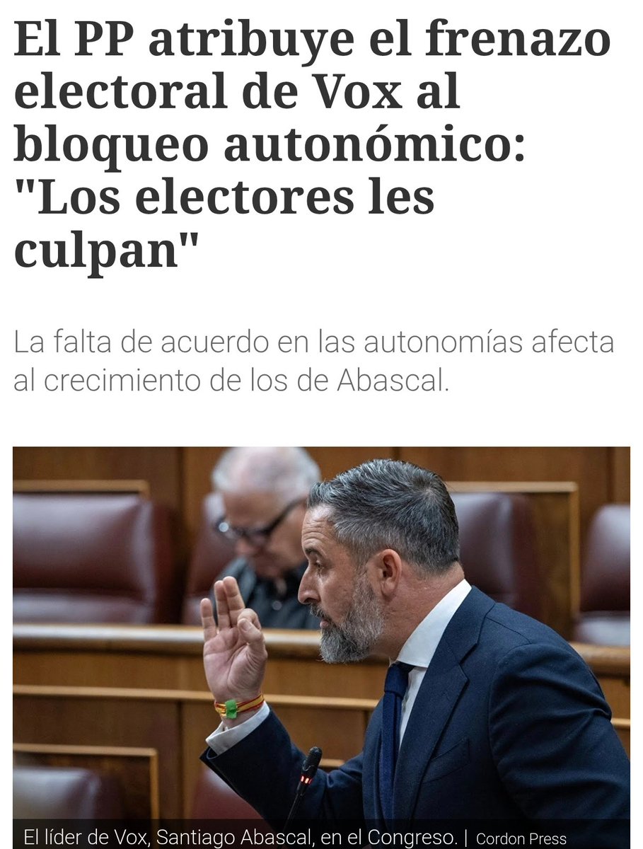 The_Best_AImu_2's tweet photo. "PP y Vox escenifican por primera vez una reunión para desbloquear la investidura de Azcón y reflejan su voluntad de acuerdo pese a los "ataques de Génova""

No sé vosotros, pero yo nunca ataco a quién tengo que  pedir un favor....llámame loc@ 🙄 https://t.co/Wcqm9gE9dX