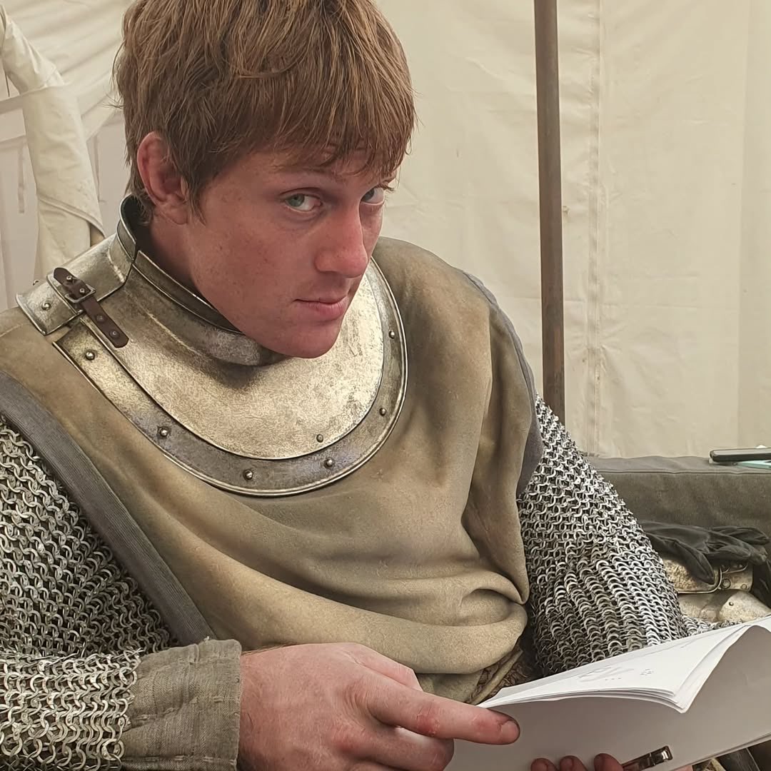 ovomira do jon hamm sagr tweet media