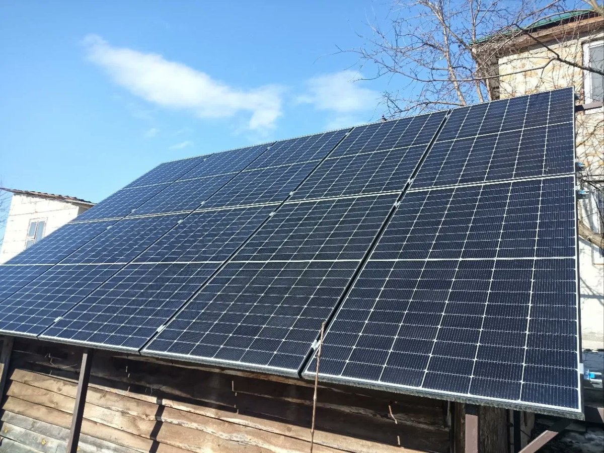 gen_ukraine's tweet photo. Building Resilience through Decentralized Energy: Milestone Update

We are excited to share a significant leap forward in our journey toward the tokenization of renewable energy. The first solar power plants in our network have been successfully verified on the @arkreen_network  platform, and data tracking is now live.

Analysis: Strengthening Community Infrastructure
In the face of ongoing war and systemic blackouts, energy independence is not just a technical goal—it is a critical necessity for survival. To meet this challenge, we have significantly scaled our physical and digital infrastructure:

Solar Expansion: We have purchased and activated +10 new solar stations.

Precision Monitoring: The deployment of our first 5 smart meters enables real-time, verified accounting of energy production.

Energy Security: Critically, we have integrated 5+ battery storage stations. These are vital for maintaining community stability and power continuity during grid failures.

Transparency & Data: We have developed the Ecovillage Impact Dashboard, a central hub where we track every step of our tokenization process: https://t.co/nUvKCEvUWc

Strategic Scenarios
Tokenizing Resilience: By onboarding these assets to Arkreen, we are transforming physical stability into digital assets, creating a transparent record of our community's regenerative efforts.

Climate-Finance Integration: This progress was accelerated by our participation in the @OctantApp  Climate Epoch 7, demonstrating how ReFi (Regenerative Finance) provides tangible support for infrastructure in high-risk zones.

Scalable Autonomy: The combination of solar generation, smart metering, and battery storage creates a functional blueprint for other communities seeking energy autonomy under extreme pressure.

Conclusion
This achievement is the result of the collective effort of our team and partners. We are moving beyond simple monitoring toward a fully transparent, incentive-aligned energy ecosystem that directly supports life and restoration on the ground.

Onward to further decentralization and resilience!

#DePIN #EnergySecurity #SolarEnergy #Web3 #ReFi #Arkreen #Octant #ClimateTech #Resilience #Ecovillage #RegenerativeEconomy