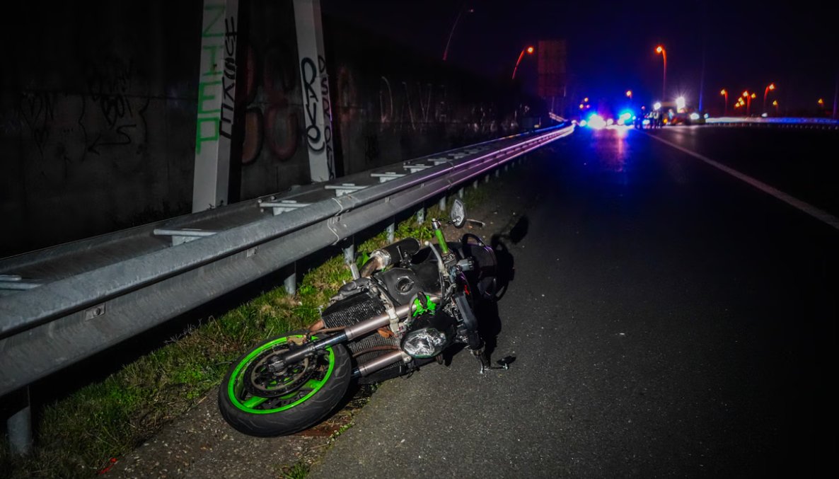 Motorrijder zwaargewond bij ongeval op A2 bij Eindhoven