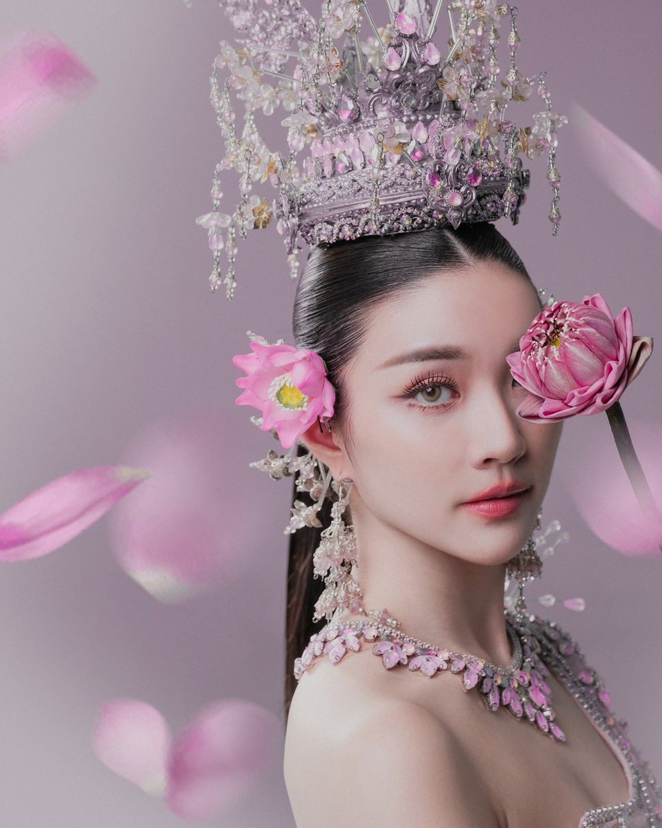 TripleClick tweet media