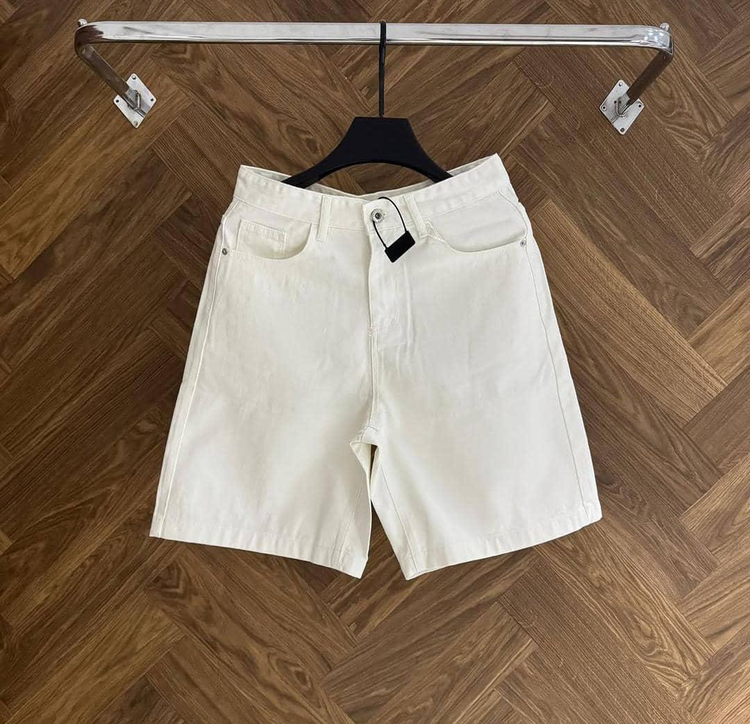Summerli1576's tweet photo. @CHIZZY_BB I sell male outfits💯 https://t.co/vwTEPpDaex