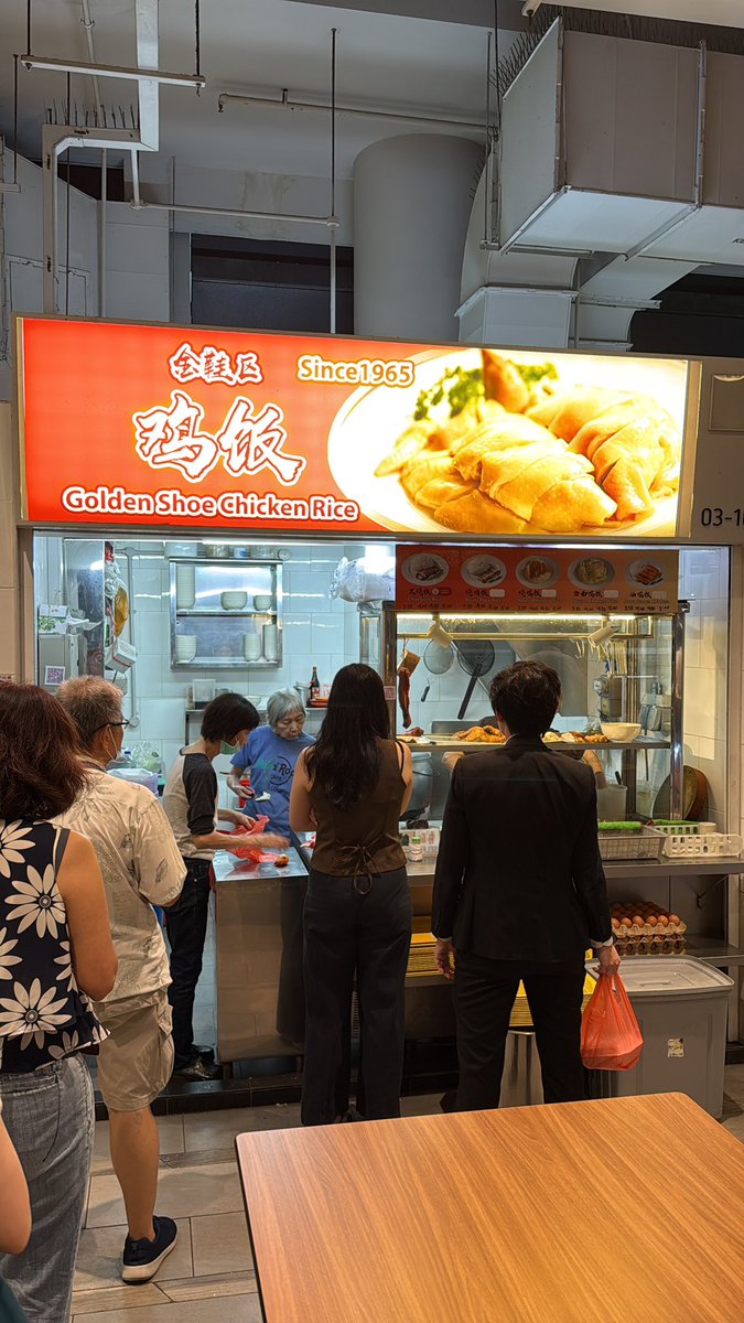 GomezCooks's tweet photo. Getting chicken rice for lunch. https://t.co/LgqyJW4XEI