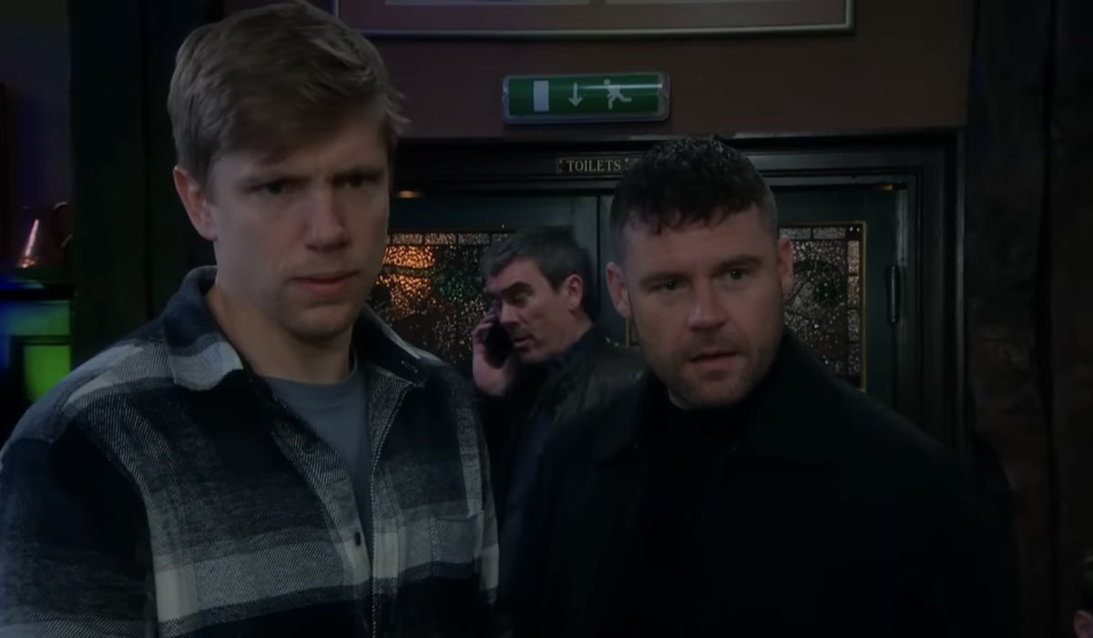 alwaysrobron's tweet photo. “You two come as a pair” Damn right they do🙂‍↕️ https://t.co/CunxJdSx0M