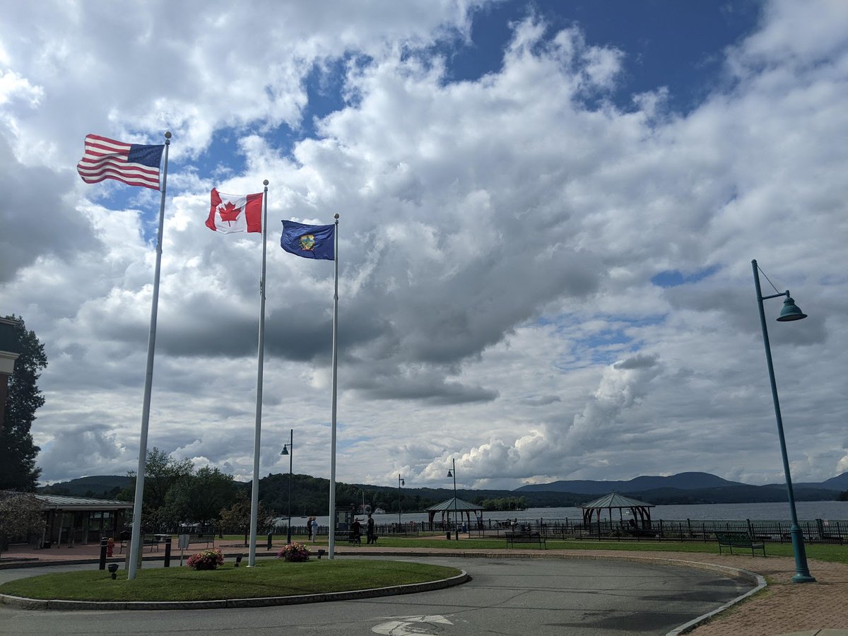 Random Public Park 🏞️ tweet media