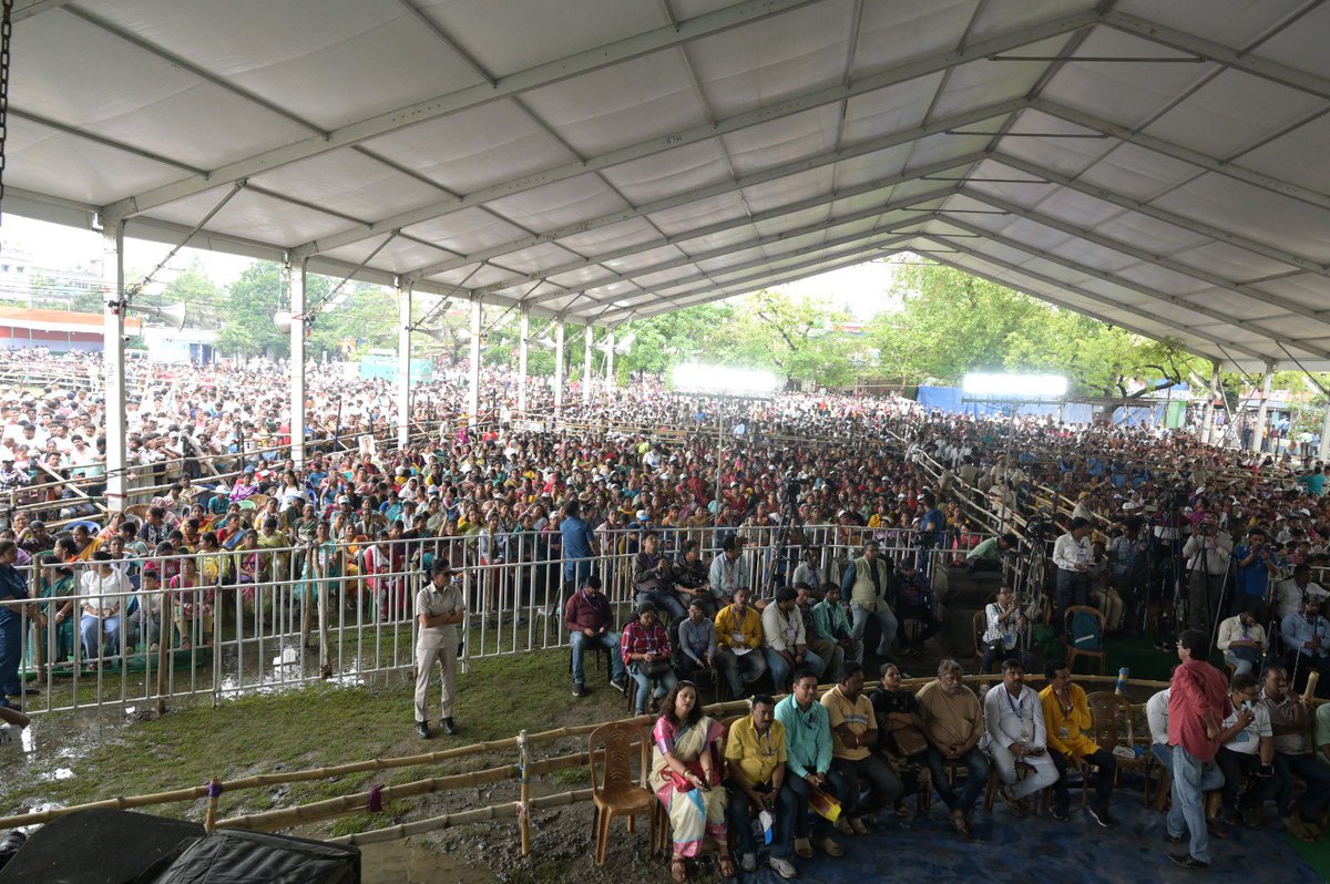 BJP's lies are unravelling before Bengal's eyes.

And Bengal is ready to answer, democratically, decisively, and with full force, under the leadership of Smt. <a href="/MamataOfficial/">Mamata Banerjee</a>.

Jotoi Koro Hamla 
#AbarJitbeBangla