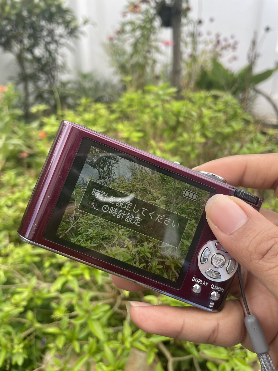 FISHSAUCE7's tweet photo. ส่งต่อ Panasonic LUMIX DMC-FX60 ราคา3,500 รวมส่งค่ะ 🥹ตัวกล้องทำงานเต็มระบบ  เมนูภาษาญี่ปุ่น อ่านเมมได้ปกตินะคะ
สิ่งที่ได้
-ตัวกล้อง📸
-แบตเตอรี่🔋
-สายคล้อง
พร้อมโอนลดได้อีกนะคะ🥰🥰
#กล้องดิจิตอล  #กล้องดิจิตอลมือสอง #ส่งต่อ https://t.co/eui7NiGR49