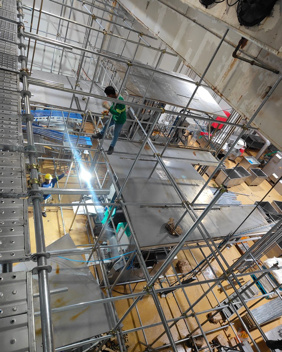 Lucas2096524's tweet image. Let’s build your next project together.Another satisfied client in Malaysia!
Completed indoor tube scaffolding project with strict safety standards.🫡
Reliable scaffolding solutions for every construction need.
#Supplier #Project #Scaffolding #SteelScaffolding #ConstructionExpert