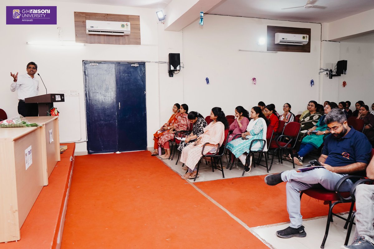 GH Raisoni University tweet media