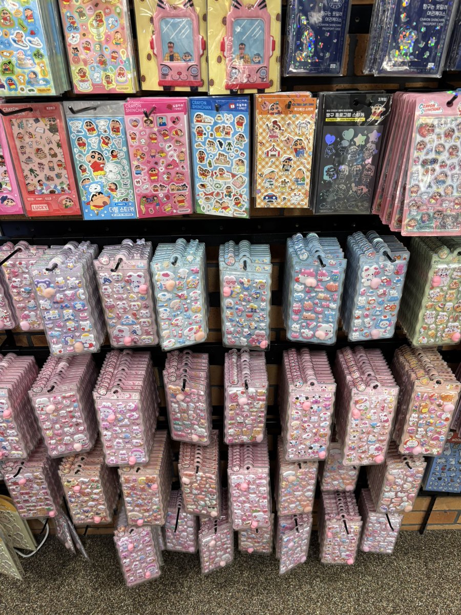 𝚖𝚘𝚗𝚊‎ ‎✿ tweet media