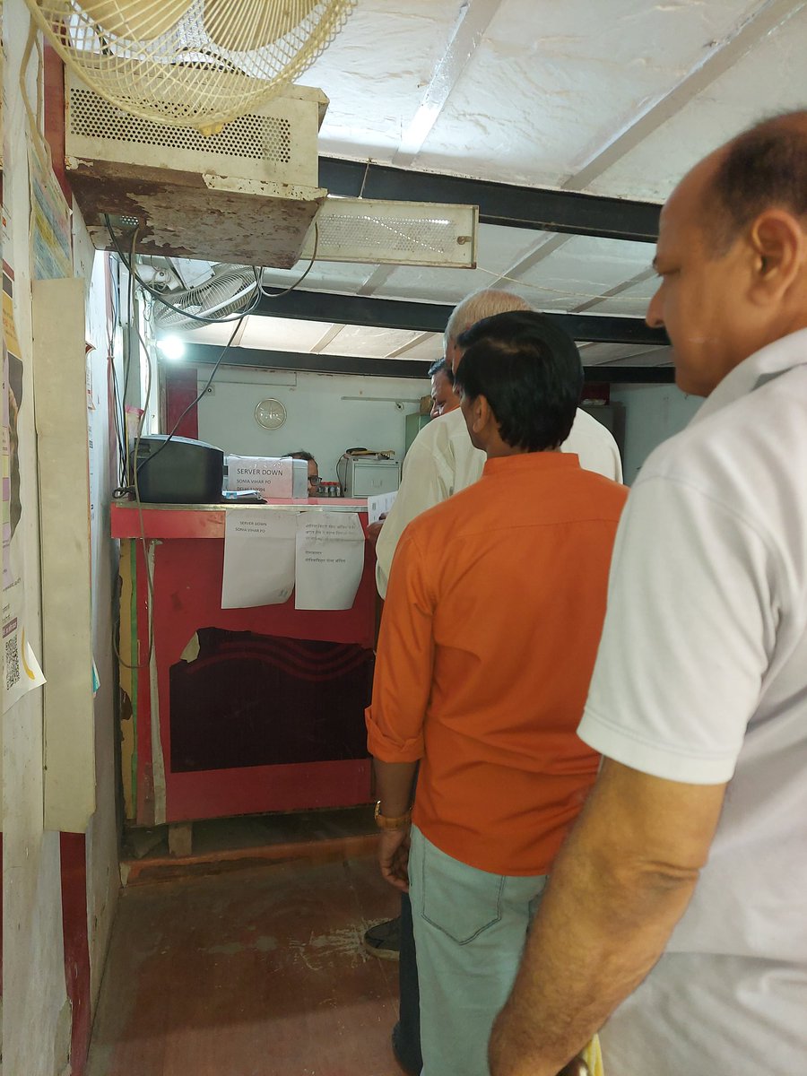 shivshankar143's tweet photo. SOS: Sonia Vihar Post Office network down for 2 months. Senior citizens &amp; locals can't access accounts. Requesting immediate action. @AshwiniVaishnaw @cpmgdelhi #Delhi #PostOffice #ConnectivityIssue #IndiaPost #SoniaVihar #DigitalIndia #ServiceDown https://t.co/TM6Ce6fUPj