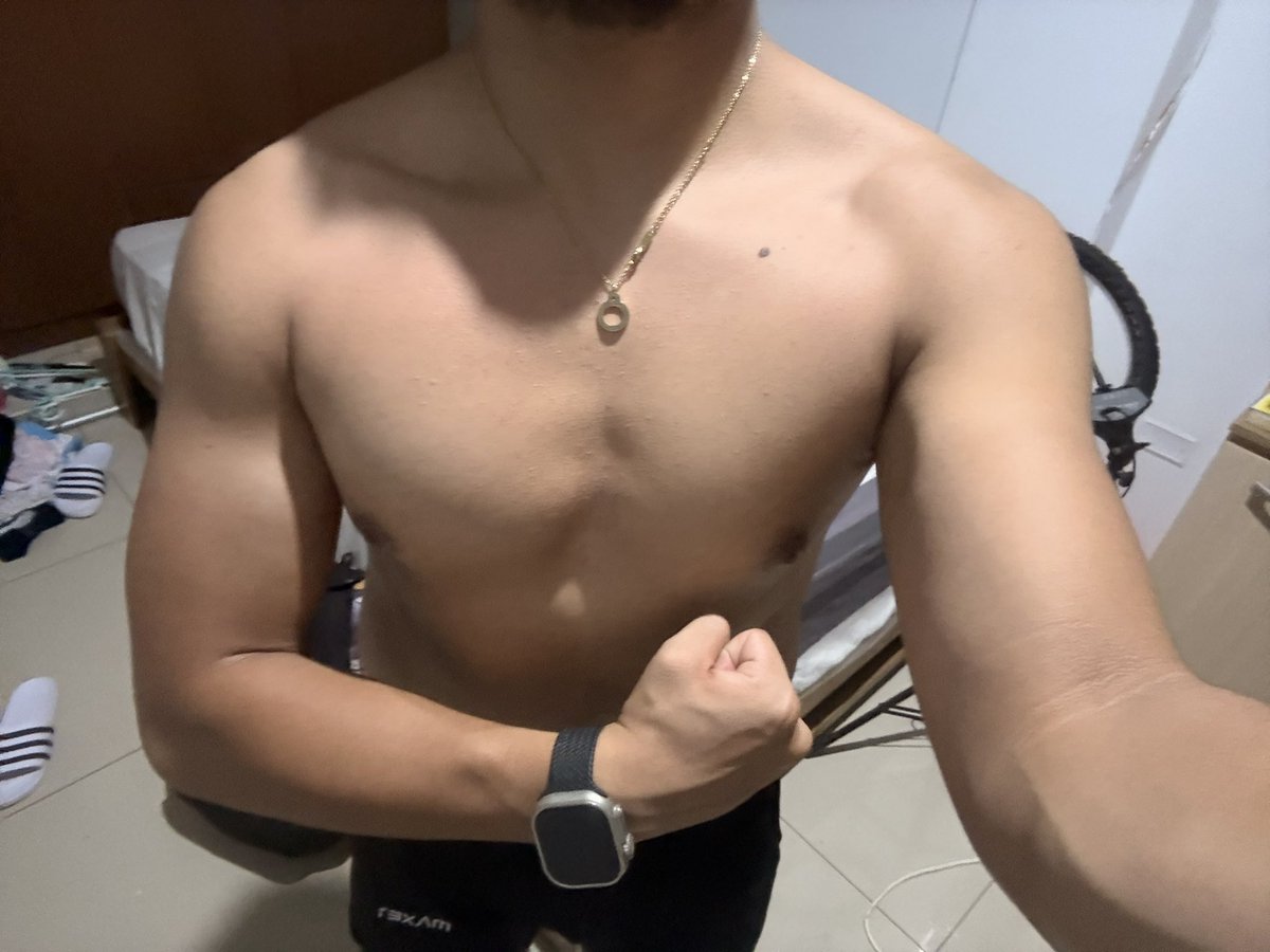 denielcbn's tweet photo. Fotos de marzo y recientes de abril…
Vamos por esos gains jaja 🫡💪 https://t.co/YWvFiAnjoG