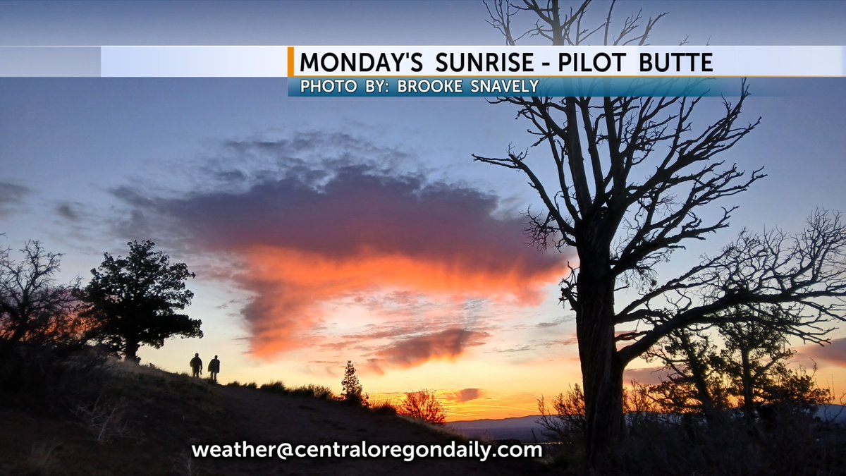 WenningWx's tweet image. Back-to-back gorgeous days and this trend is not over yet. Here are some viewer photos that we have received in the @CODaily weather center this week. Each one of these shows another beautiful view. Keep these weather pictures coming. #ORwx #Weather #Oregon #pics