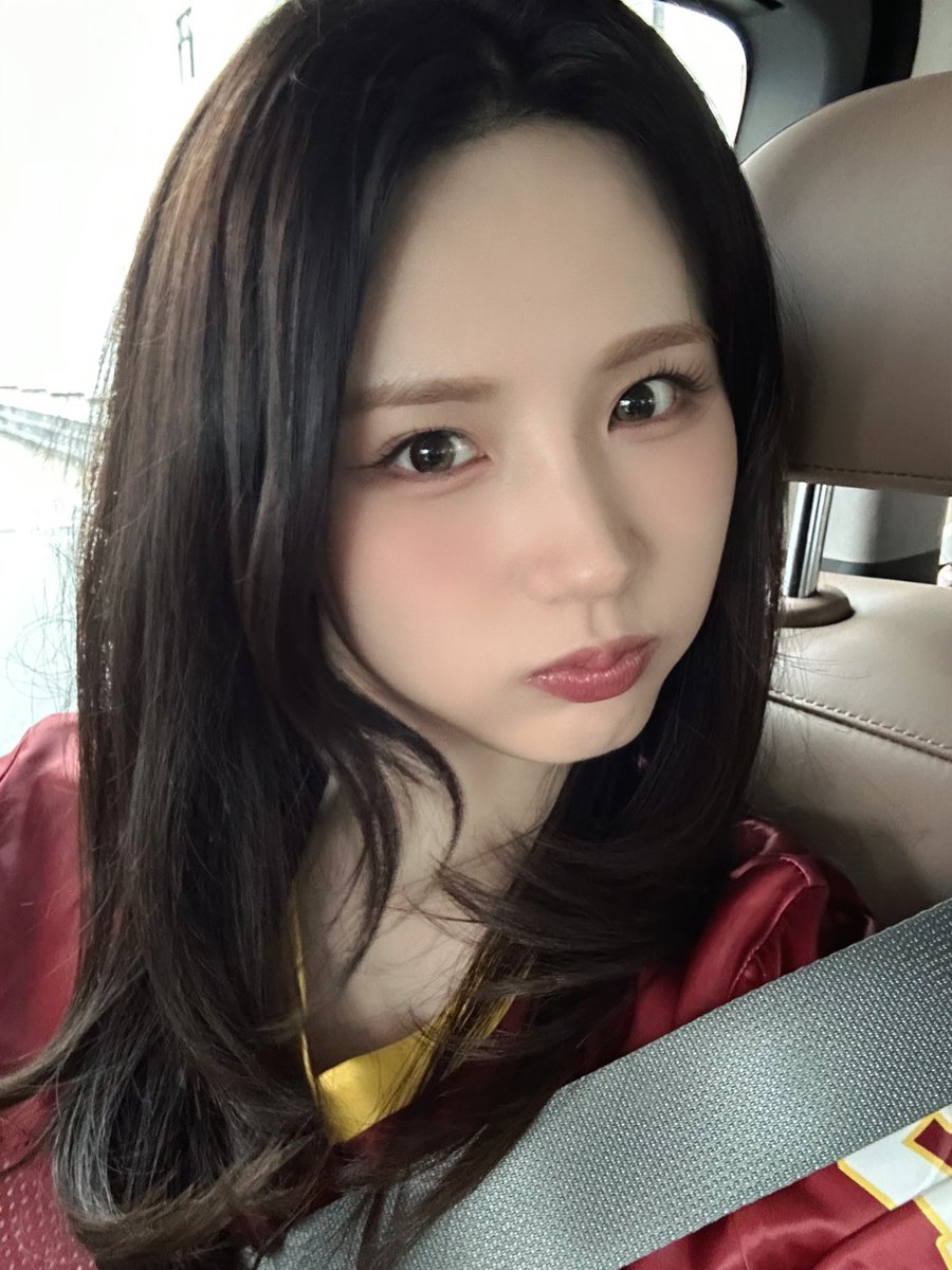 #사랑스럽지윤

세명대 벚꽃 축제🌸
비가 왔음에도 함께 
즐겨주셔서 행복했어요 
감사합니다💗

#ICHILLIN #아이칠린 #JIYOON #지윤