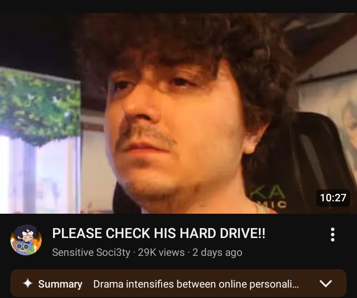 CraigTheAsian's tweet photo. Sensitive Society: *calls Chibi a pedo*

Also Sensitive Society: *admits to being a Roblox predator* https://t.co/QVzcVLF15y